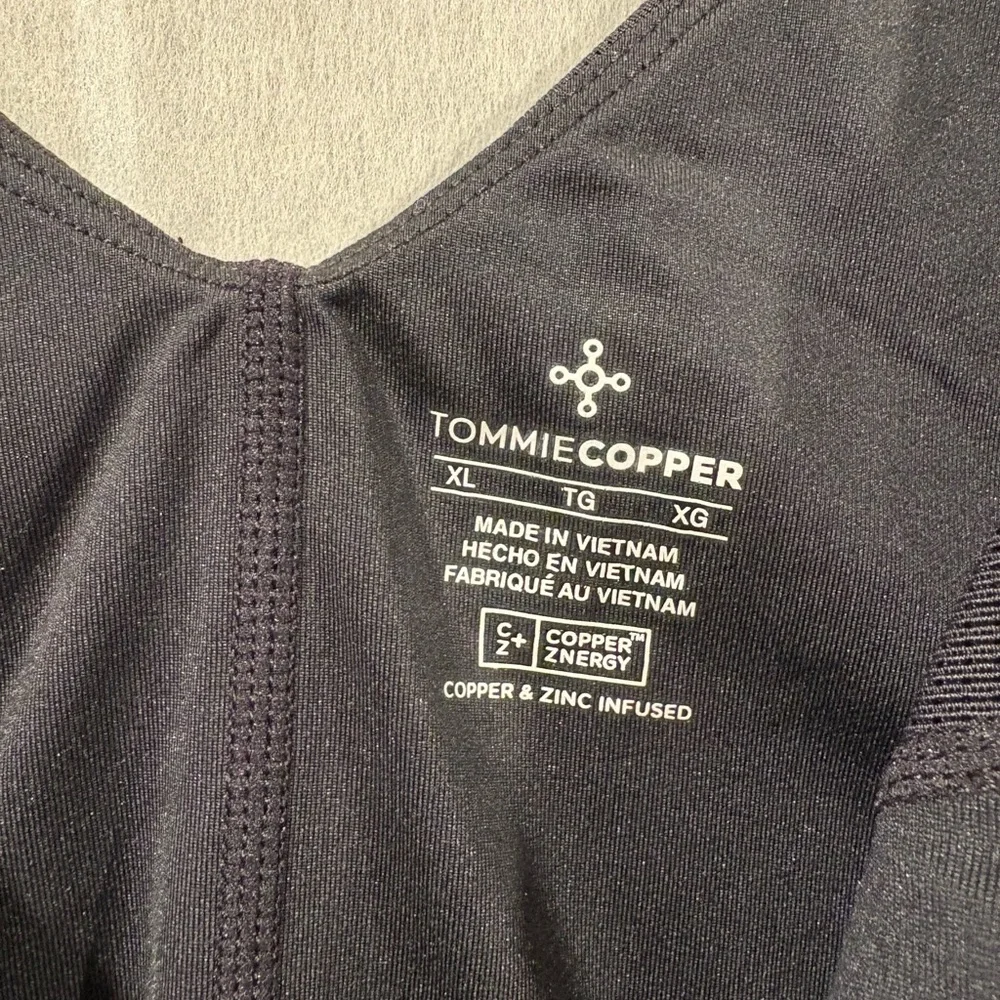 Black Zip Up Shoulder Support Bra - Picture 3 of 4